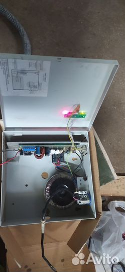 Источник бесперебойного питания бу