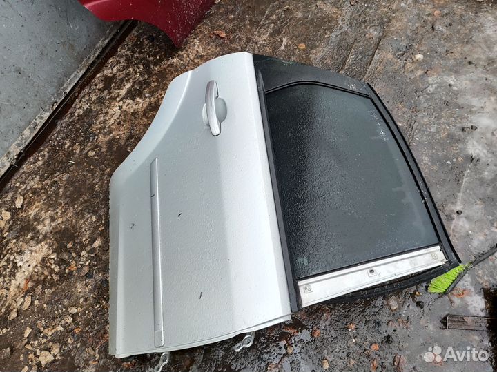 Задняя правая дверь Ford Focus 2