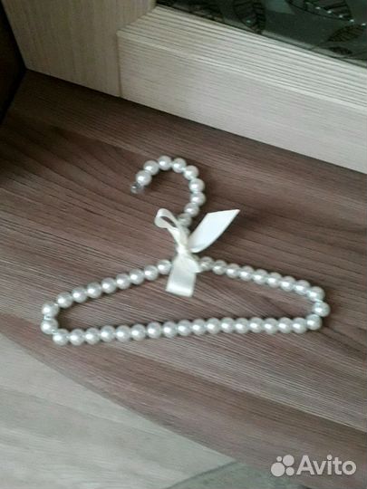 Вешалки для детской одежды