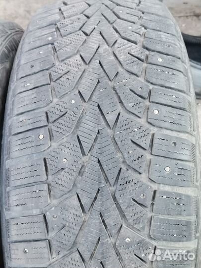 Gislaved NordFrost 100 235/55 R17 108