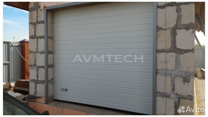 Секционные ворота