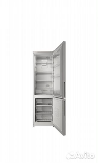 Новый с магазина холодильник indesit itr 5200 w
