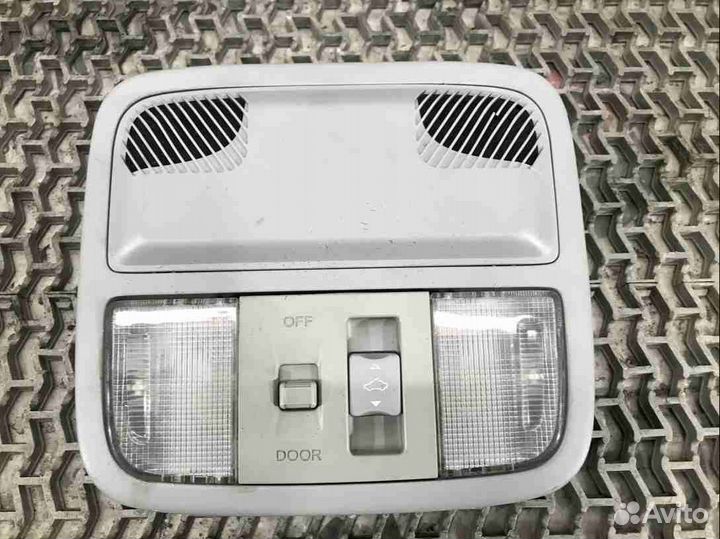 Фонарь салона (плафон) Honda Accord