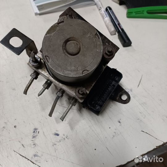 Блок управления ABS Geely Emgrand EC7