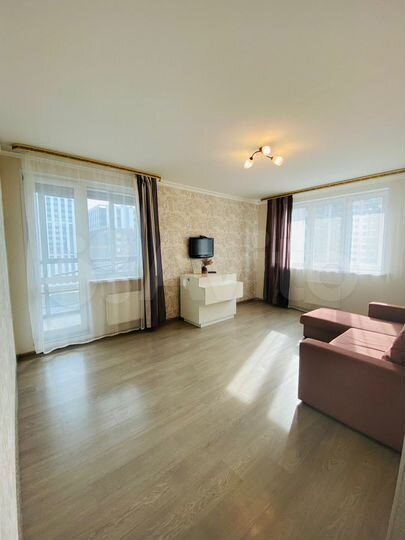 2-к. квартира, 65 м², 14/16 эт.