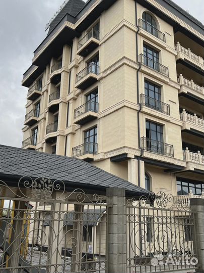 Балконные ограждения металлические 8OmF