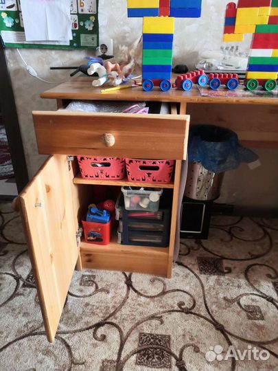 Письменный стол