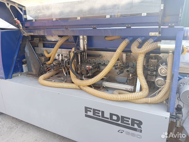 Кромкооблицовочный станок Felder G680 c прифуговко
