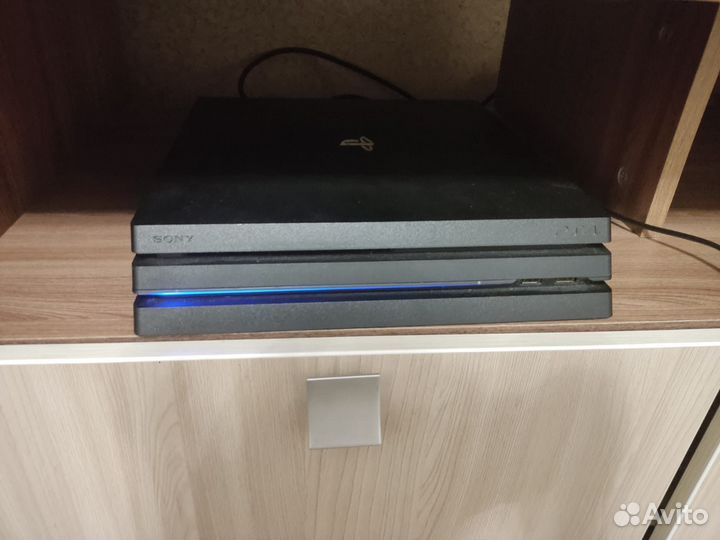 Sony playstation 4 PS4 pro 1tb