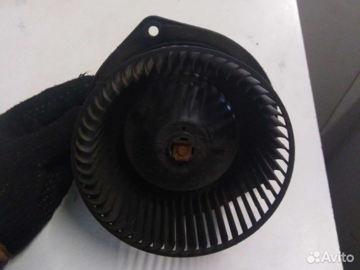 Моторчик отопителя LADA Kalina