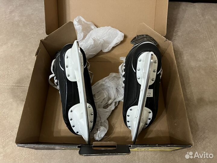 Коньки Bauer Supreme S140