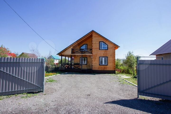 Дом 107,8 м² на участке 4,3 сот.