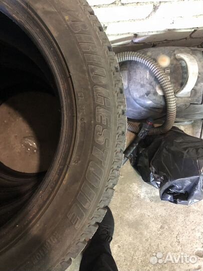 Bridgestone Ice Cruiser 7000 205/55 R16 91T