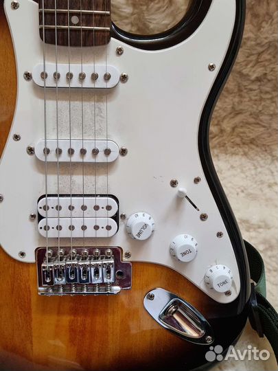 Электрогитара