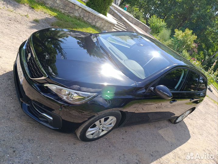 Peugeot 308 1.5 МТ, 2019, 129 000 км