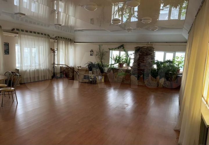 Машиностроителей, 21 Б