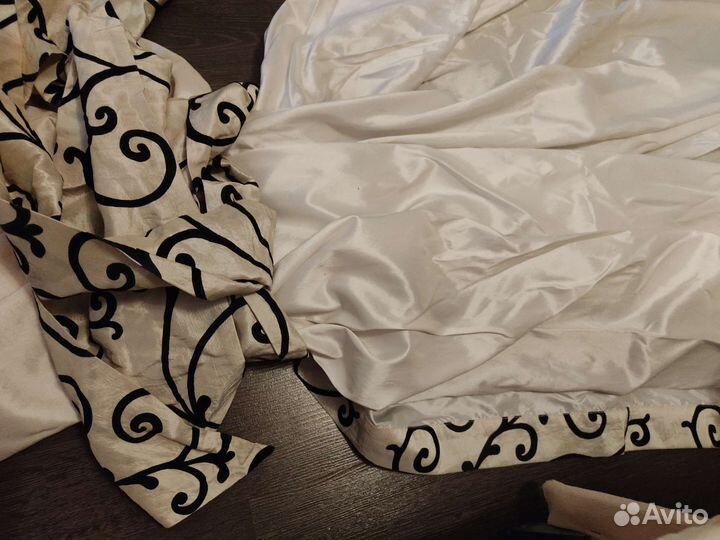 Комплект штор с прихватами