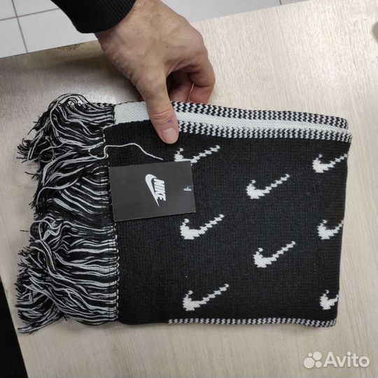 Шарф Nike swoosh новый