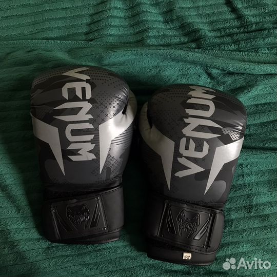 Перчатки Venum 16oz