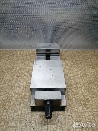 Тиски станочные лекальные