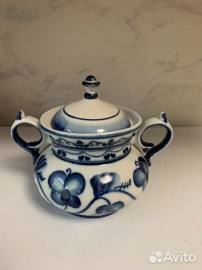 Сахарница гжель