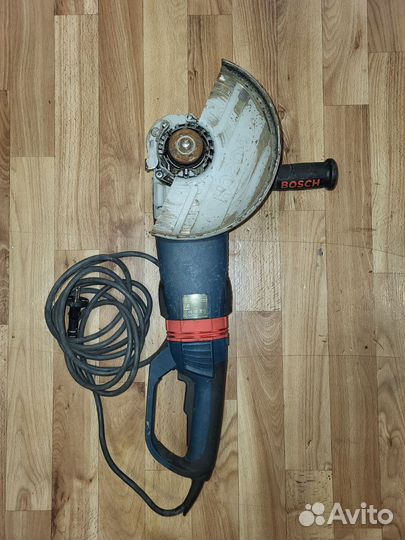 Балгарка Bosch GWS 26-230LVI