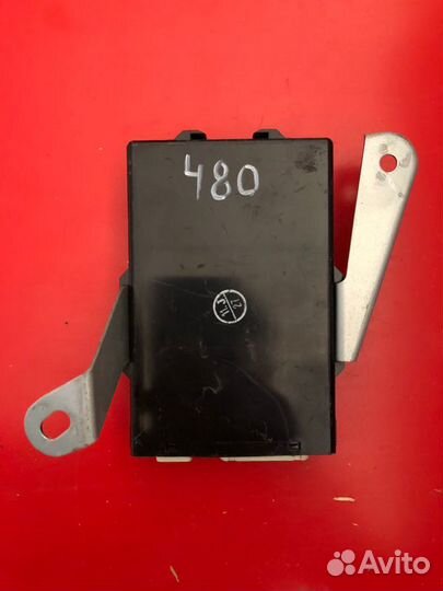 Блок управления ремнями безопасности Lexus Ls600H