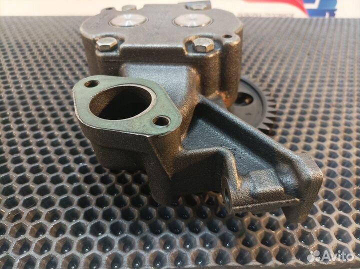 Насос масляный