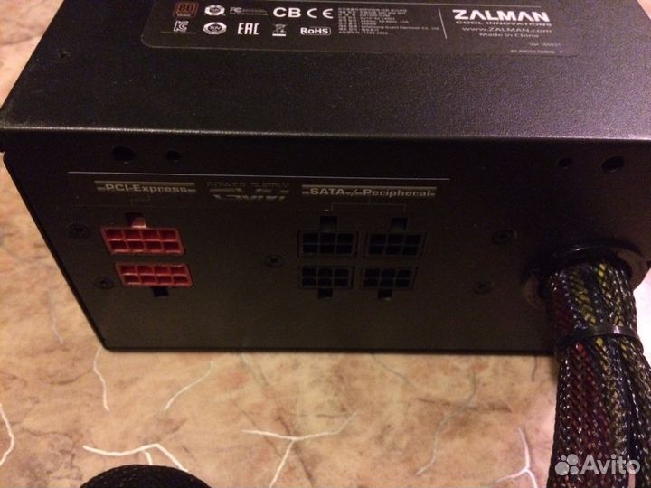 Блок питания zalman ZM1000-GVM