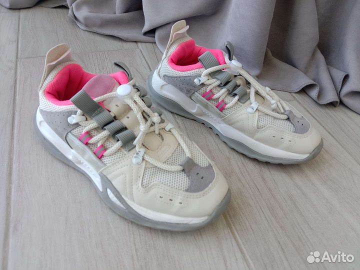 Кроссовки для девочки 35 размер