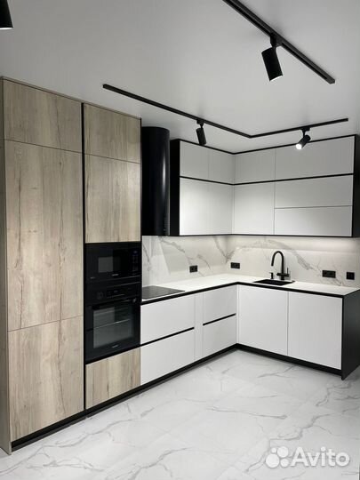 Кухня черная