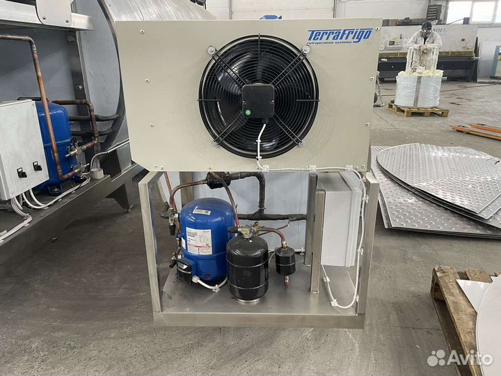 Охладитель молока 2000л.По программе господдержки