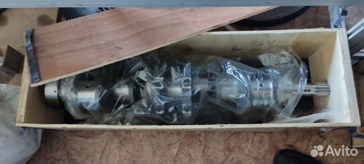 Коленчатый вал д 240