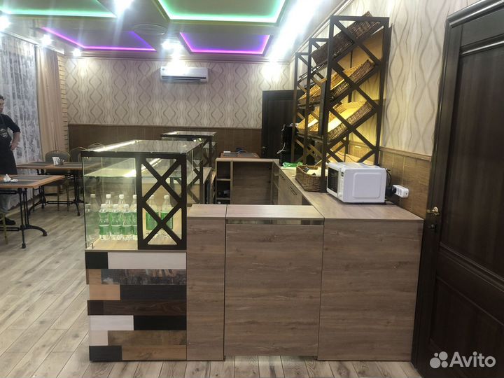 Витрина для пекарни