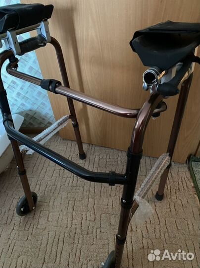 Ходунки для взрослых