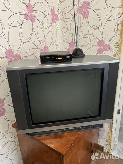 Телевизор hitachi