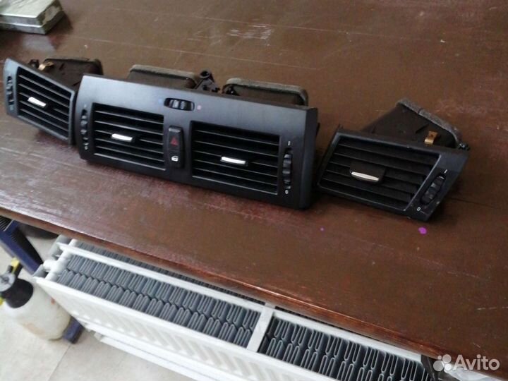 Воздуховод на bmw X3 E83 N47D20 2008 год