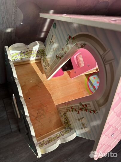 Домик кукольный