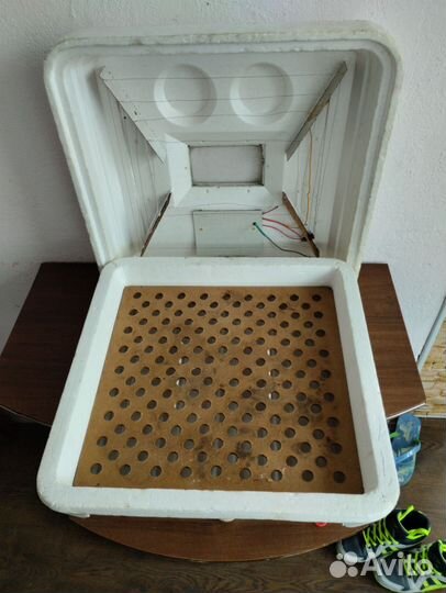 Инкубатор для яиц