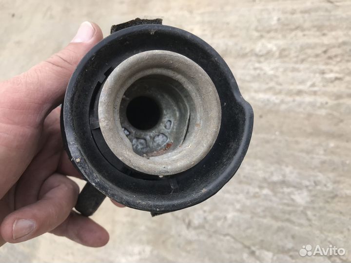 Mazda 3 BL Заливная горловина бака б/у