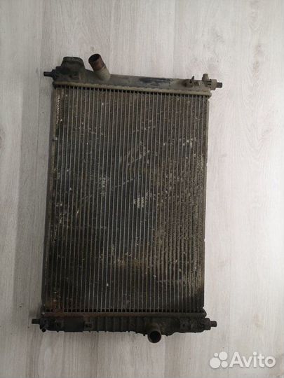 Радиатор охлаждения Chevrolet Aveo T250