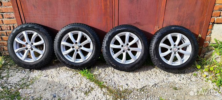 Зимняя резина на литых дисках 185/65 R15 92T