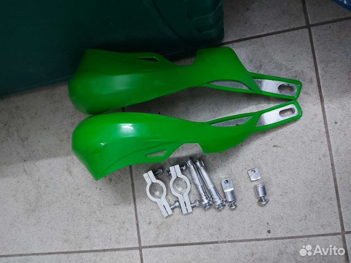 Защита рычагов на руль для мотоцикла