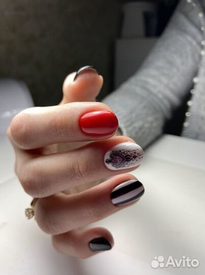 Маникюр, наращивание ногтей