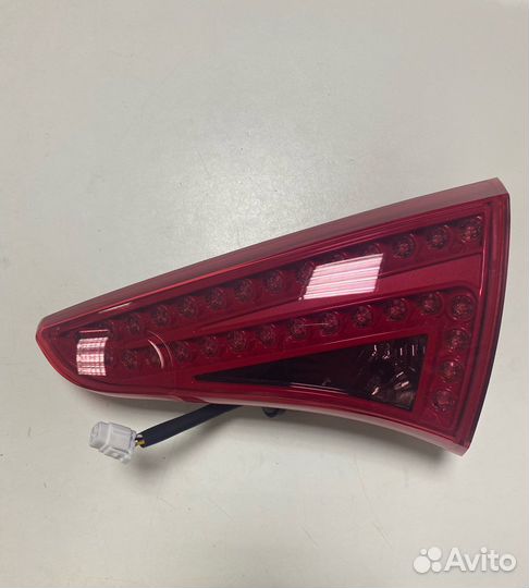 Фонарь задний правый (дверь задка) AAB4133400 для