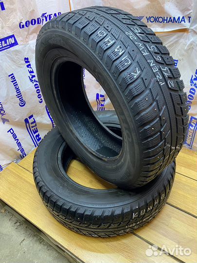 Kumho I'Zen KW22 215/65 R16