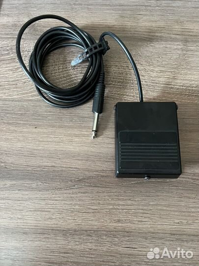 Педаль Roland DP-2