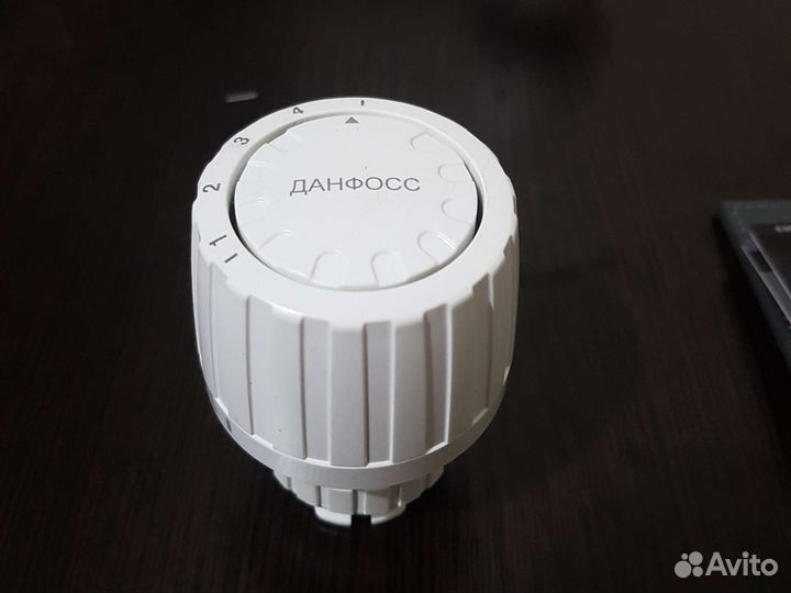 Терморегулятор для батареи данфосс и FAR 1824