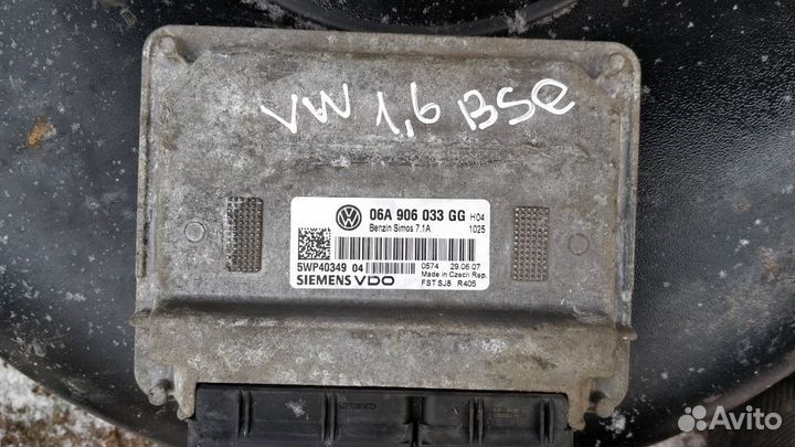 Блок управления двигателем эбу Golf 5 Jetta 5