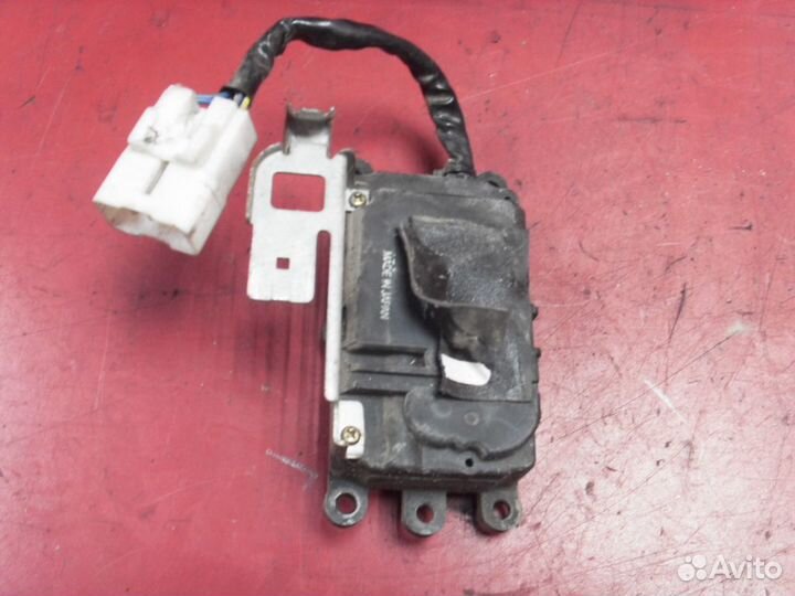 Моторчик заслонки 0637003741 Toyota Corolla Ceres